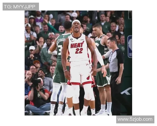 雄鹿与猛龙季后赛第五场激战回顾球员表现与战术分析